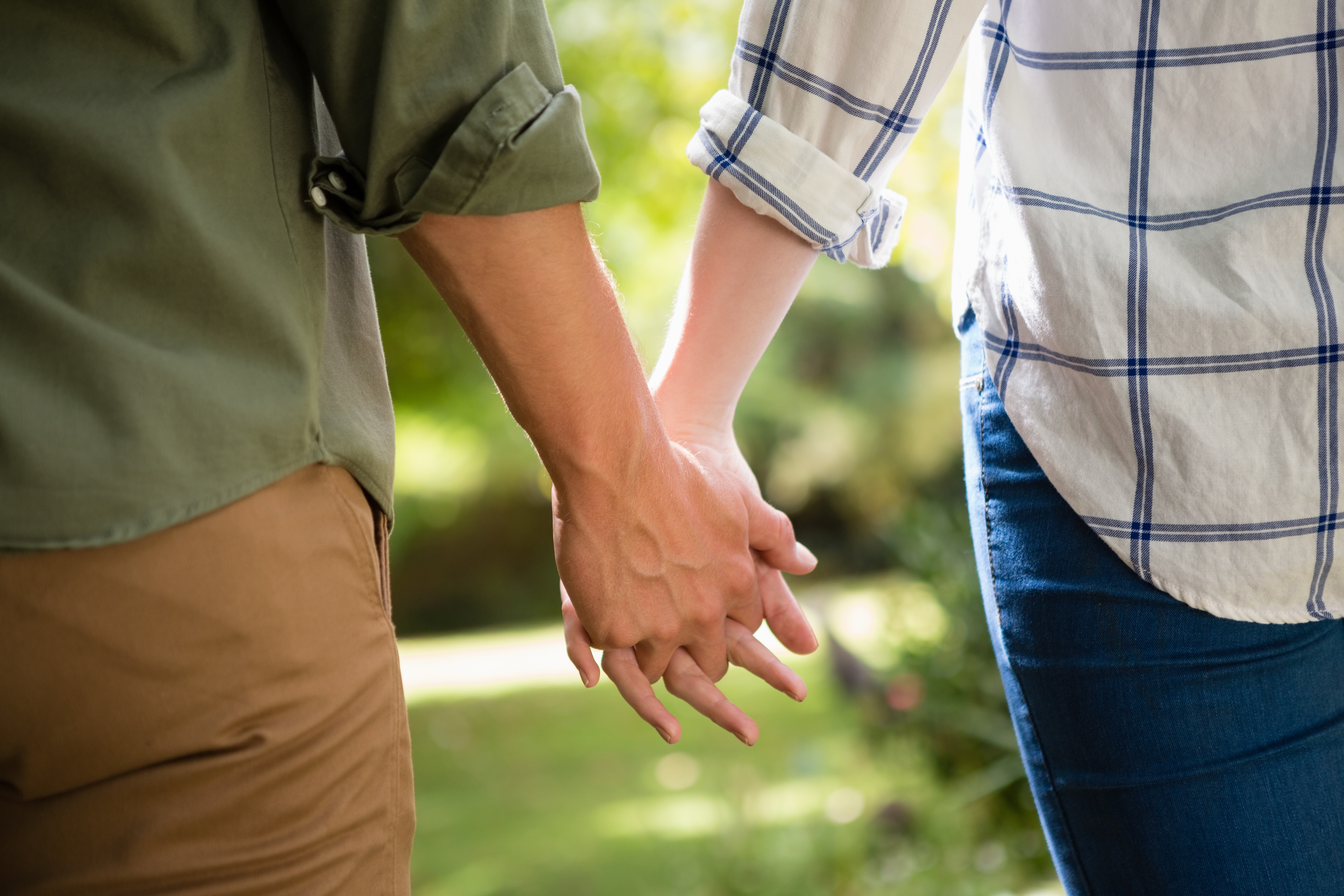 中絶手術に男性の付き添いは可能？彼氏や旦那の付き添いは必要か解説